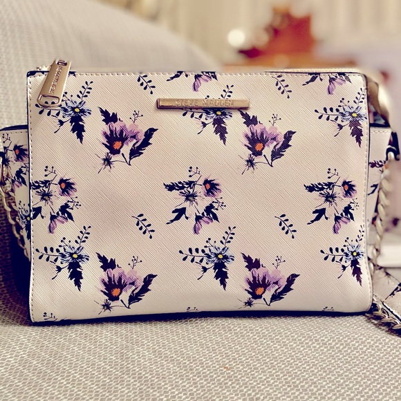 Steve Madden White Floral Purse - Picture 1 of 3